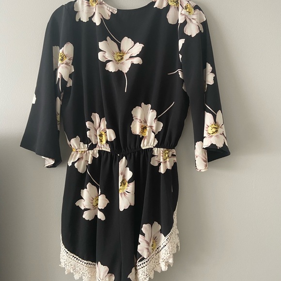 Romper - Picture 2 of 3